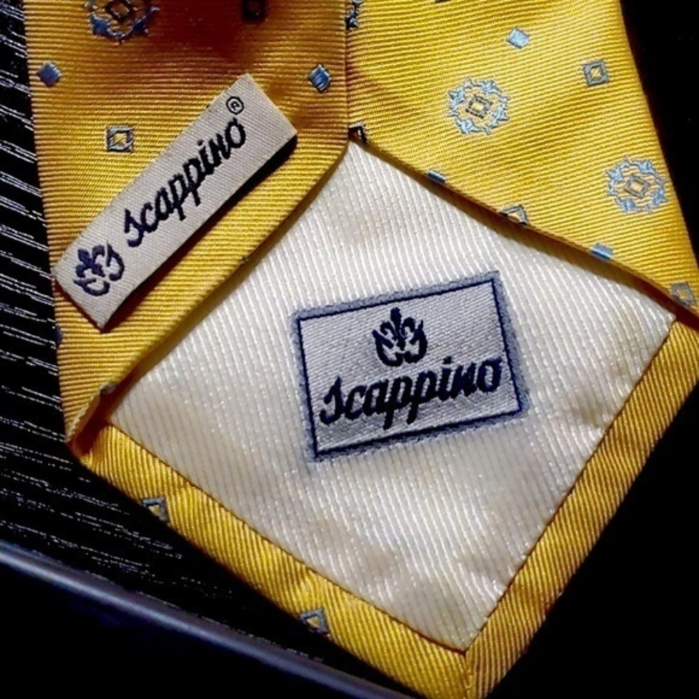 Unique Bundle of Neck Ties - Picture 5 of 5